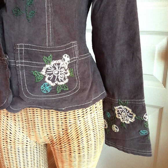 NWT💖💖💖 Red Moon Embroidered Corduroy Jacket - Picture 3 of 7